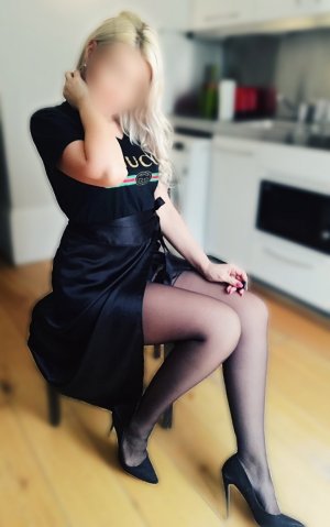 Michaelle transexual outcall escort